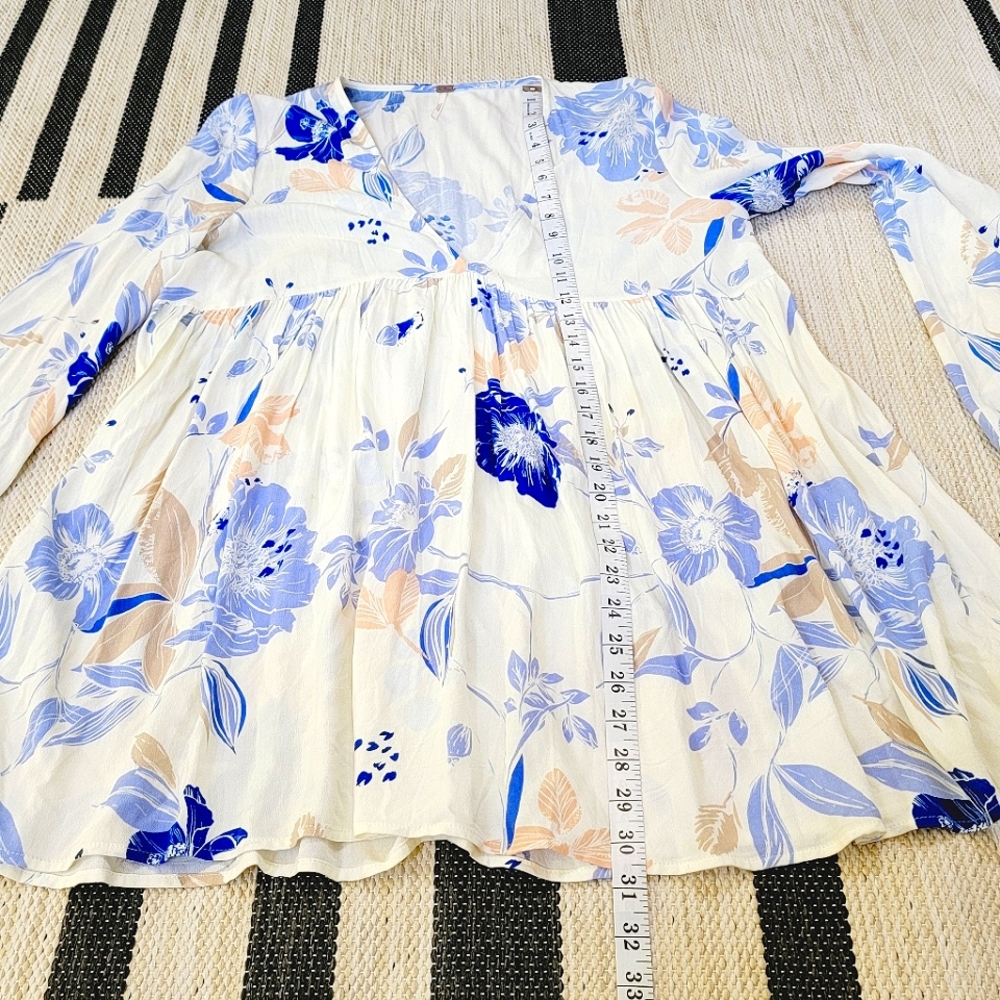 Free People | Ivory Bell Sleeve | Blue Floral Tunic - Picture 7 of 12